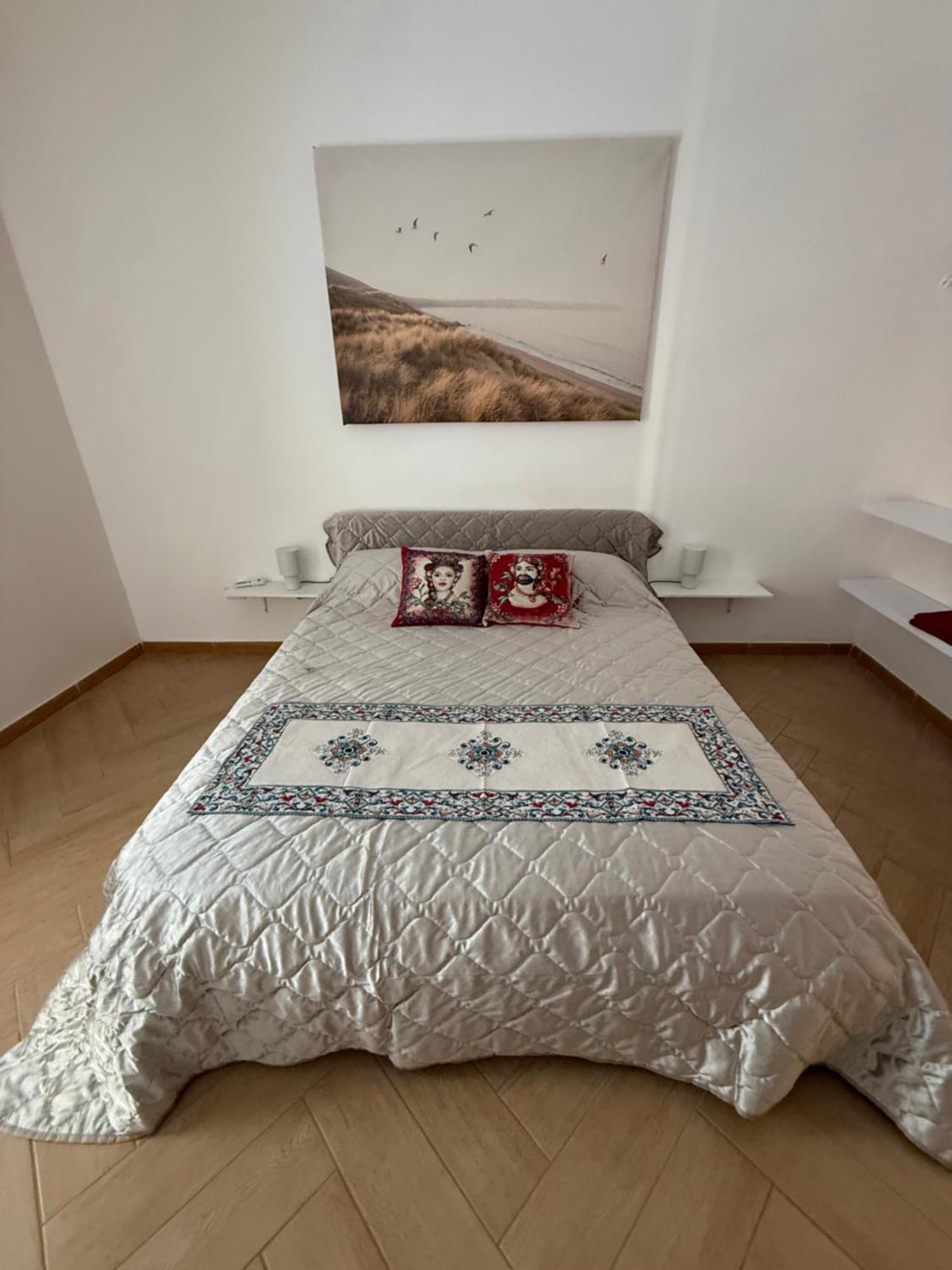 Casa Marconi Duplex Avec Terrasse Apartman Aragona Kültér fotó